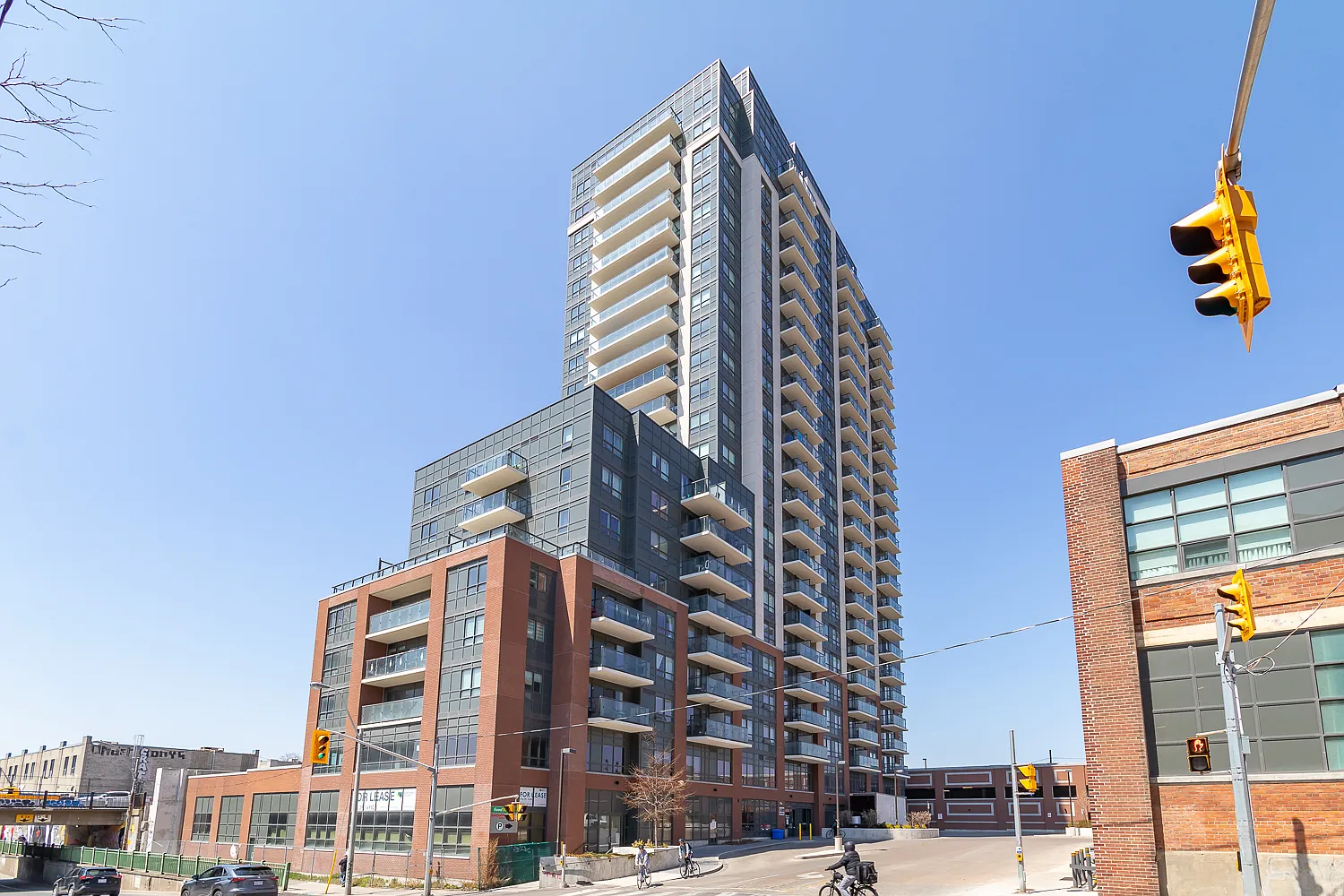 Fuse 2 -1420 Dupont Street — Photo 3