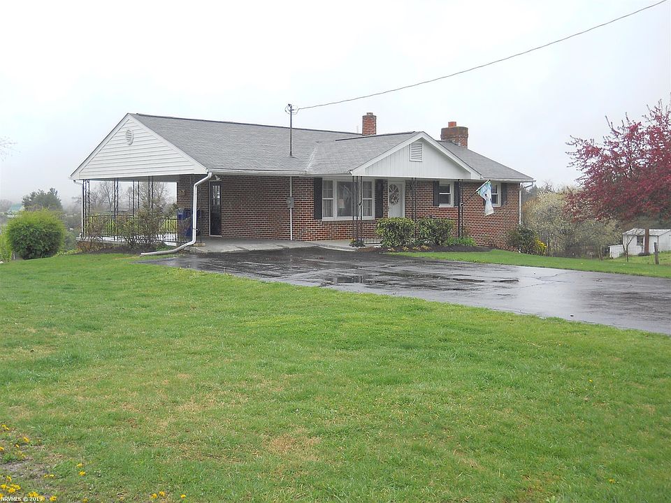 1st image of 295 White Pine Dr