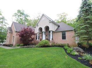 72 Sarah Dr, Shavertown, PA 18708