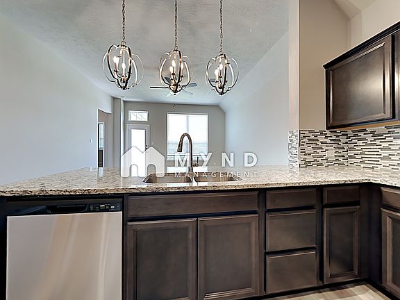 5th image of 150 Scenic Hills Ct