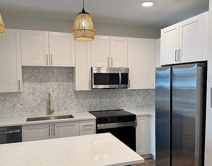 5200 W Tyson Ave — Photo 9