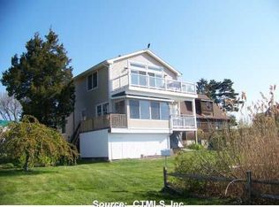 10 South Pkwy, Clinton, CT 06413