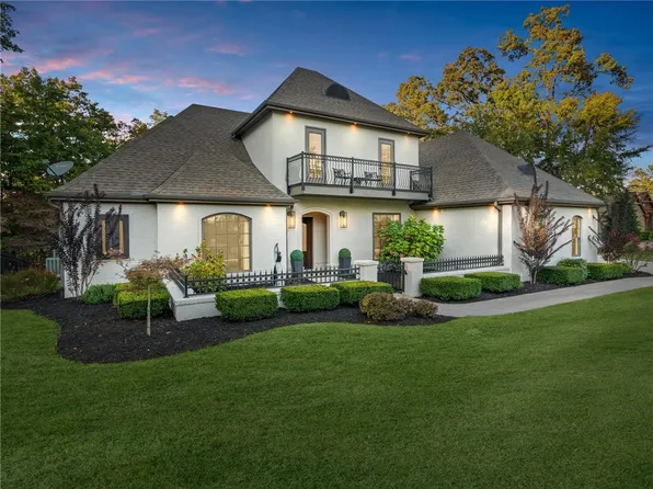 10625 Bluewater Psge, Rogers, AR 72756