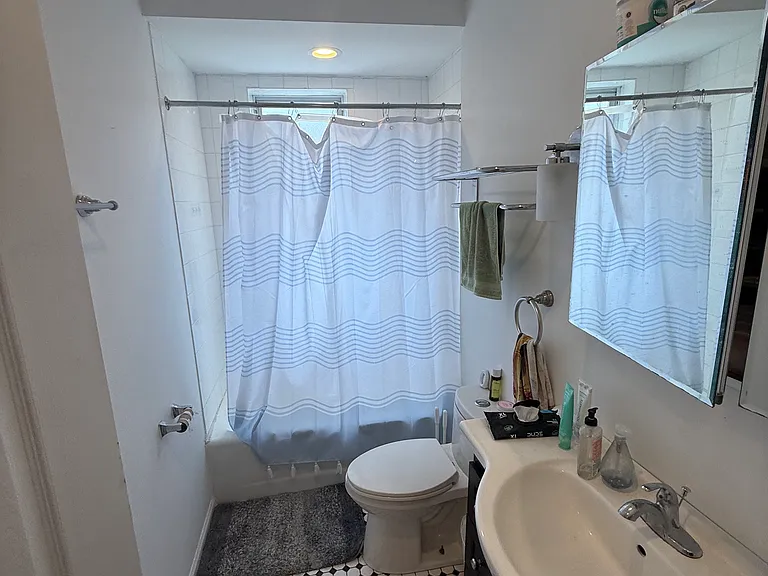 569 W Arlington Pl #3 — Photo 6