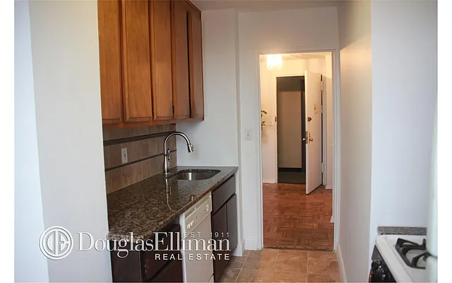 Sold by Douglas Elliman | media 28