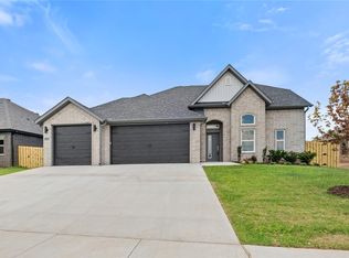 2312 Charles St, Pea Ridge, AR 72751