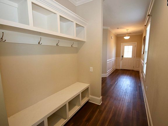 5th image of 16 Furlong Downs St
