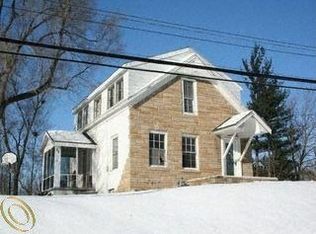 75 Churchill Rd, Auburn Hills, MI 48326