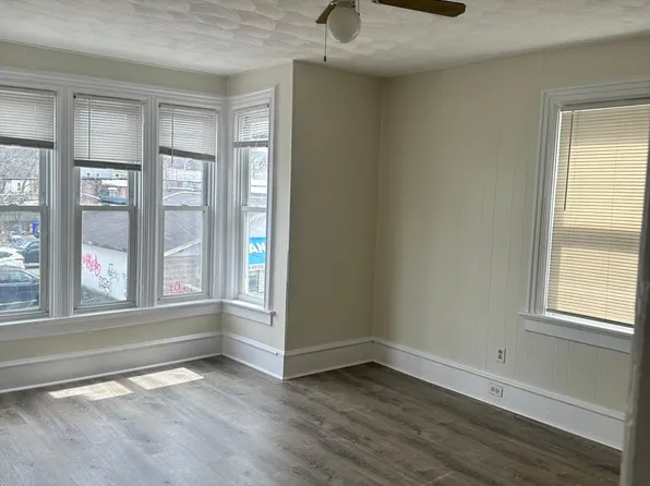 120 Valley St APT 2, Providence, RI 02909