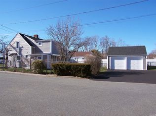 707 Patchogue Rd, Port Jefferson Station, NY 11776