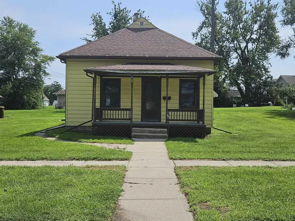212 E Webster St, Osceola, IA 50213