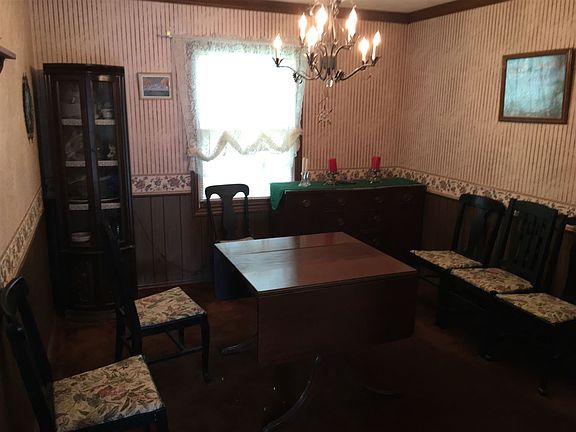 3rd image of 2346 Westdale Ct