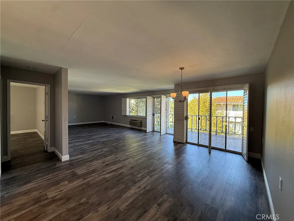 2 bed, 1335 sqft, $3,400 — Photo 2