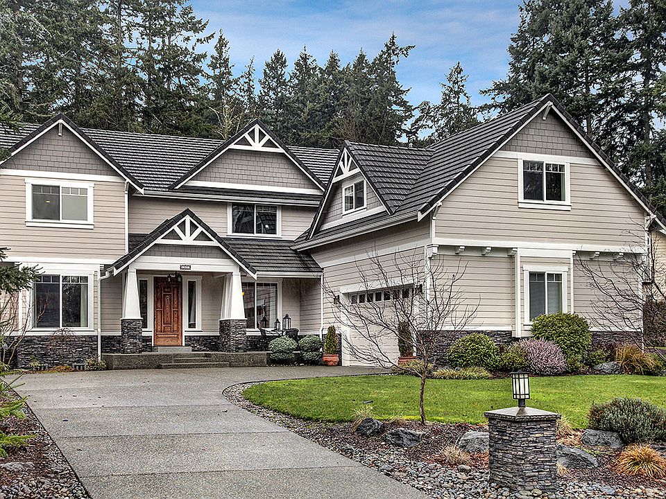 1st image of 822 24th Ave NW