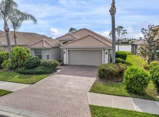2212 Weaver Bird Ln, Venice, FL 34292
