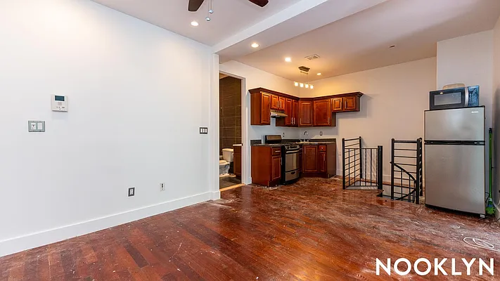 Rented by Nooklyn NYC LLC | media 2