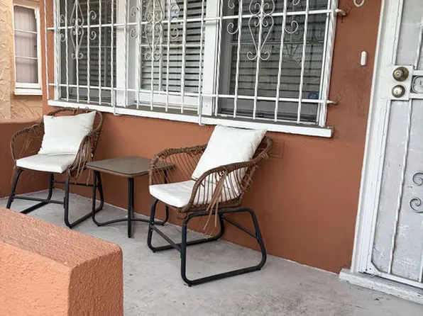 1956 W 73rd St, Los Angeles, CA 90047