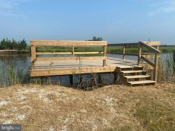 12 Lores Ln, Fortescue, NJ 08321