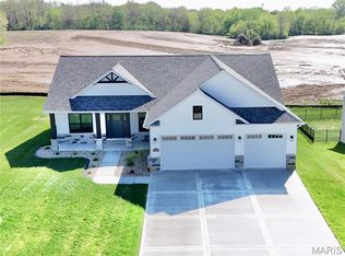 1438 Montauk Rd, Troy, IL 62294