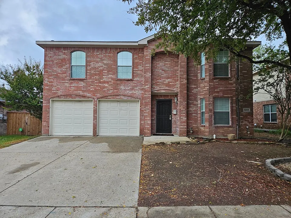 8405 Three Bars Dr