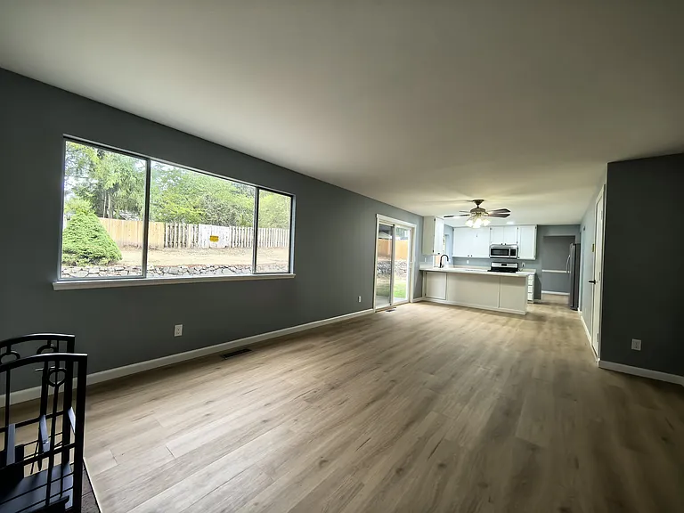 Living room size: 25'x11'
