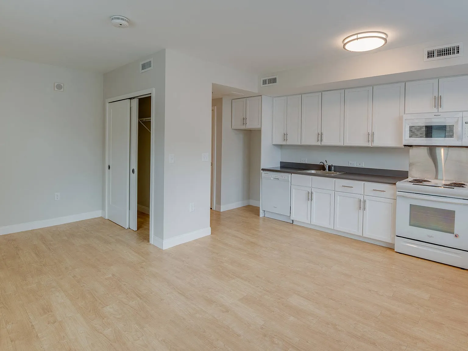Portner Flats — Photo 2
