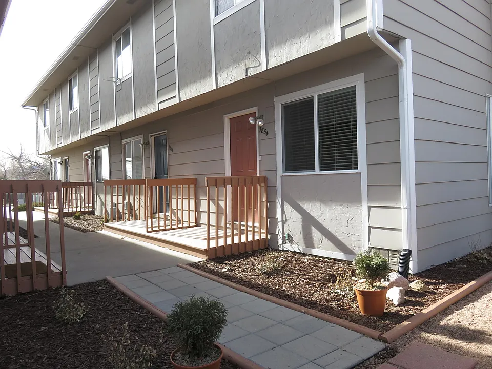 1854 Zebulon Dr #1854