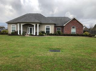 242 Superior Dr, Raceland, LA 70394