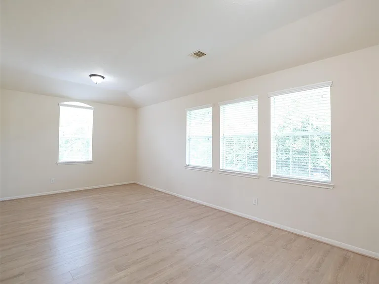12802 Flat Creek Dr — Photo 15