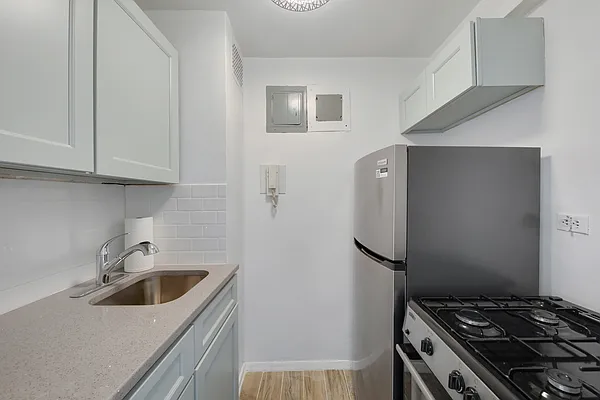 Rented by Oxford Property Group | media 7