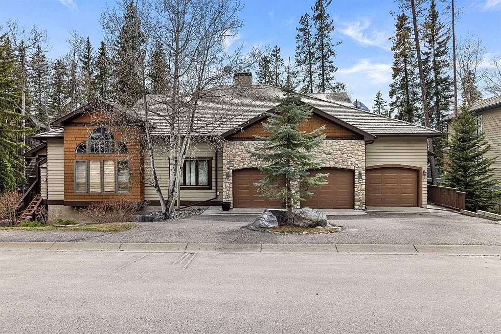 137 NW Stone Creek Rd #3