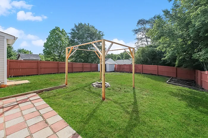 206 Glenlea Ln — Photo 10
