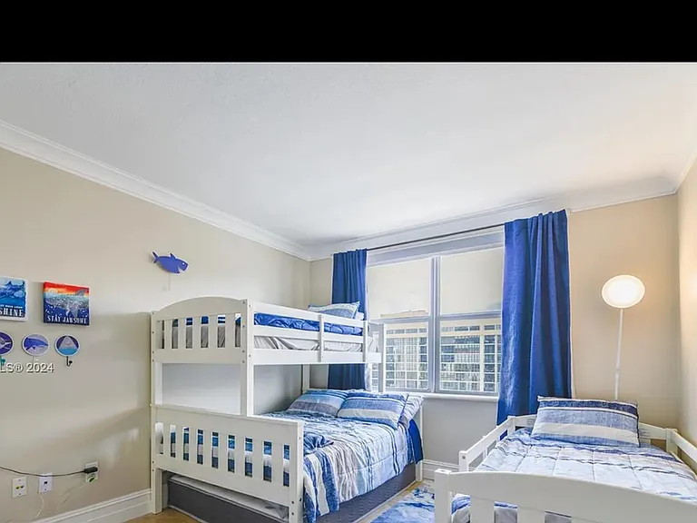 1985 S Ocean Dr #10E — Photo 8