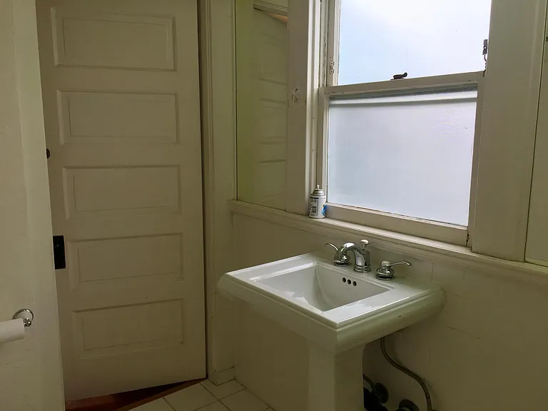 3704 Richmond St — Photo 15