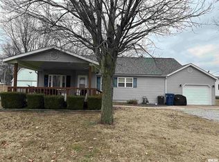 202 Liebengood Rd, Mount Vernon, IL 62864