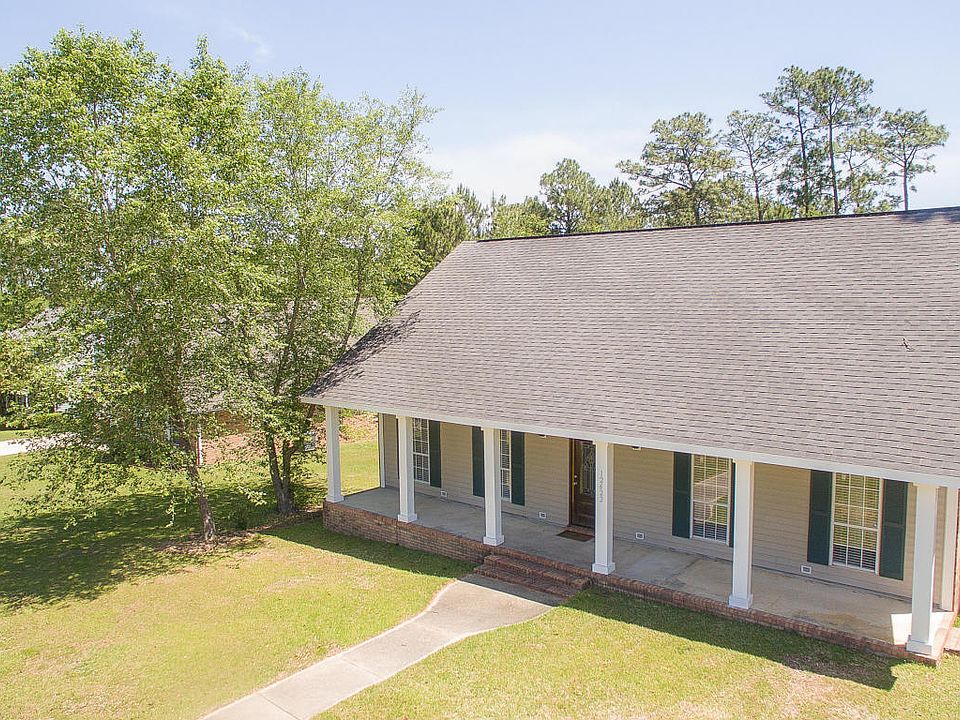1st image of 12622 Lake Village Dr