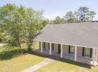 12622 Lake Village Dr, Gulfport, MS 39503