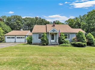 16 Park Rd, Oxford, CT 06478
