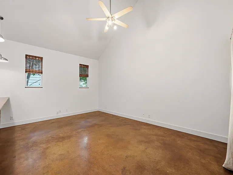2214 Iva Ln #B — Photo 19