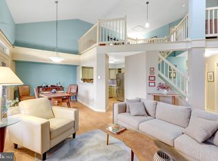 1334 Garden Wall Cir #E, Reston, VA 20194