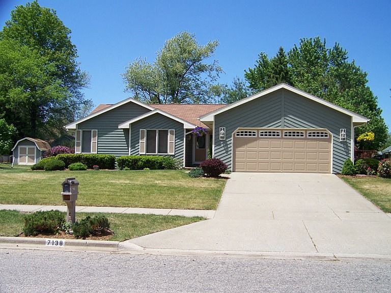 1st image of 7138 Jamaica Ln