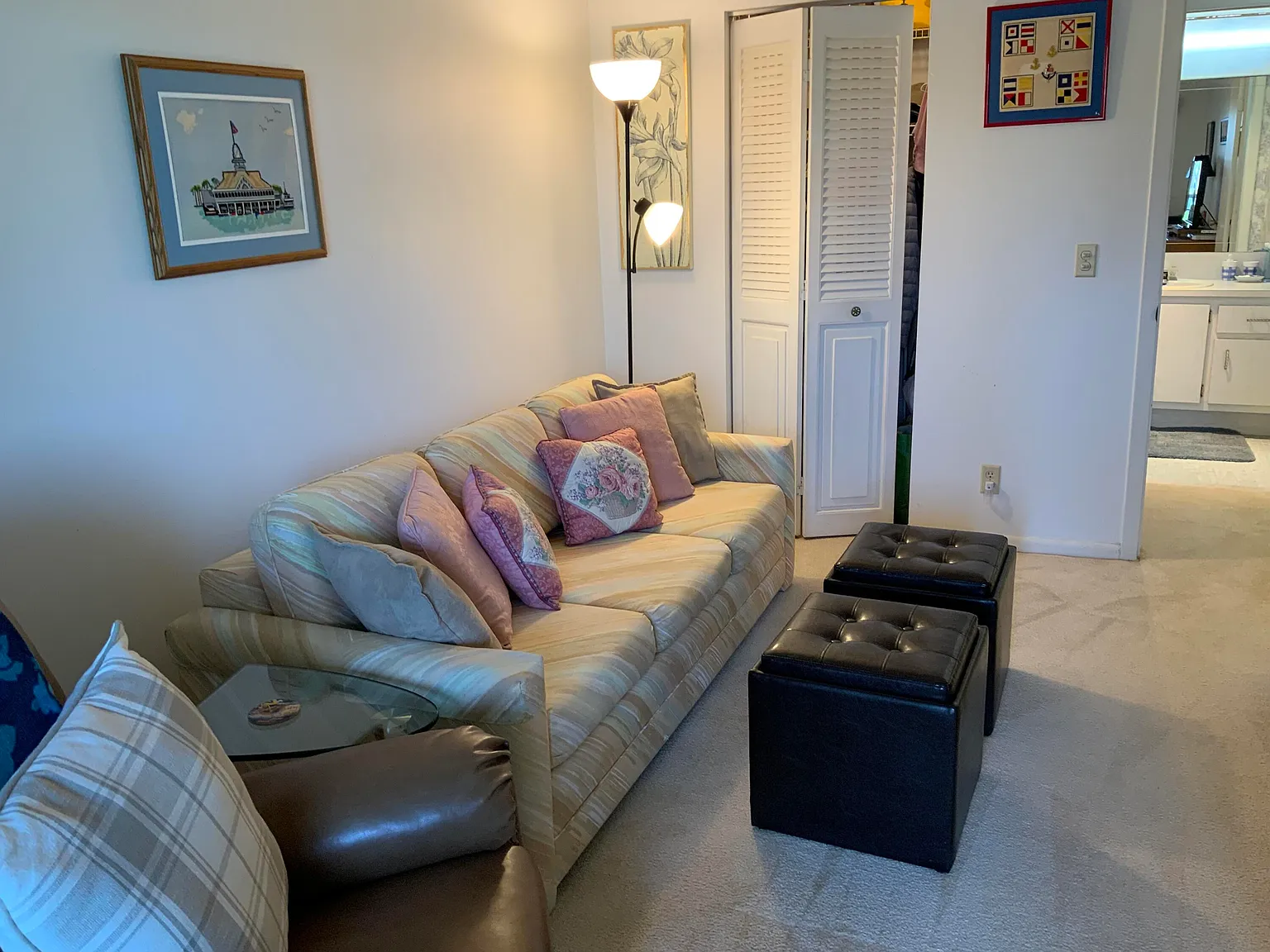 2 bed, 2.0 bath, 880 sqft, $3,200 — Photo 4
