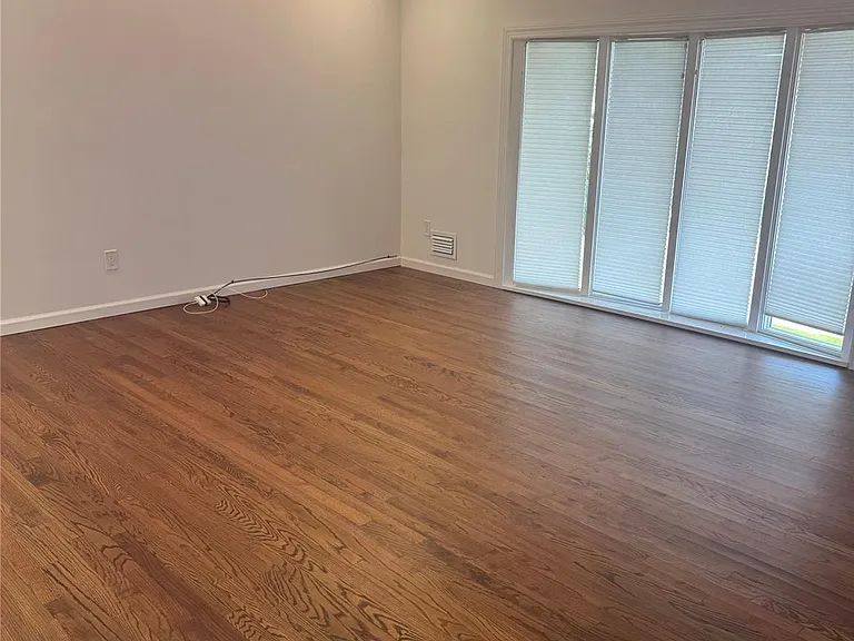 2955 Bond Dr — Photo 3