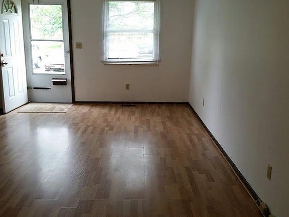 4th image of 2292 Perkins Ct
