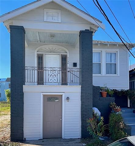 1st image of 1134 Deslonde St