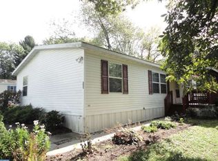 203 Maple Dr, Nottingham, PA 19362