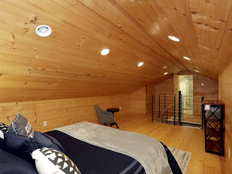 1190 Atlantic Dr NW — Photo 34