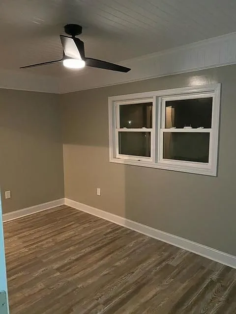 204 S College St — Photo 2