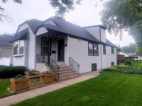 2nd image of 9341 S Utica Ave