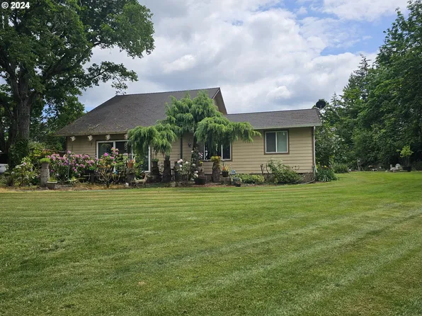 10482 S Rosewood Way, Molalla, OR 97038